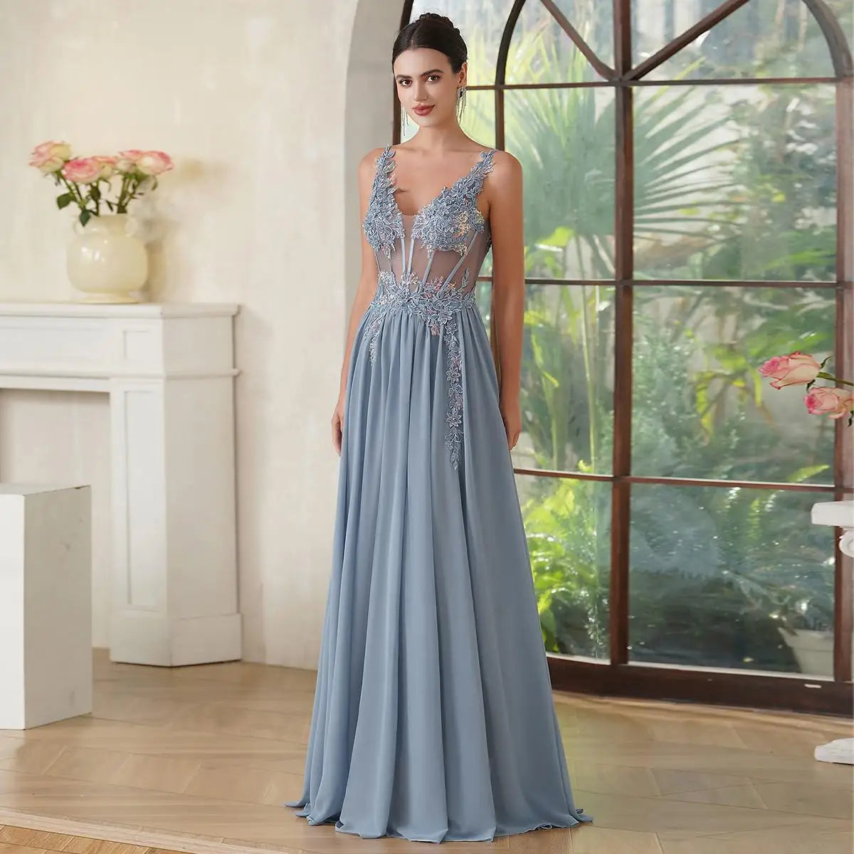 Robe longue bleu marine 2024, bretelles fines, coupe évasée, perles, appliques, illusion, élégante, soirée, gala, cérémonie